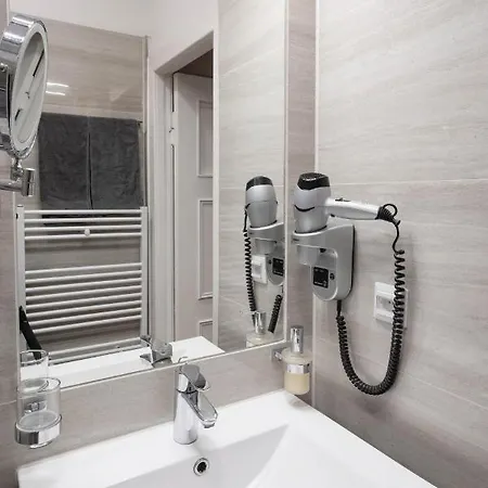 Marquardt * ברלין